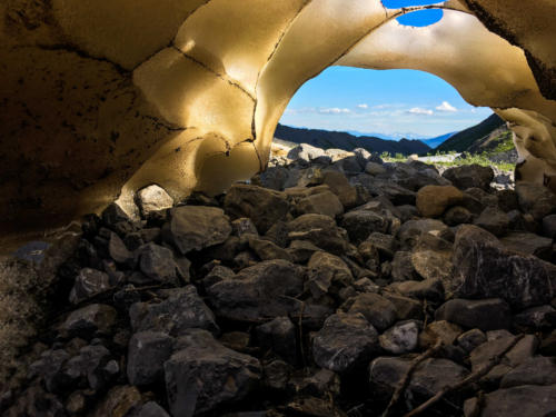Melting avalanche tunnel